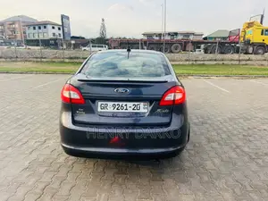 Ford Fiesta 2013 Gray