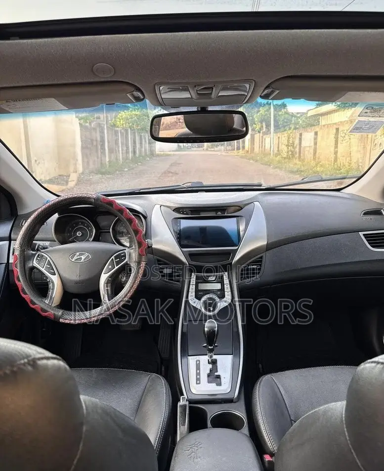 Hyundai Elantra Limited 2012 Silver