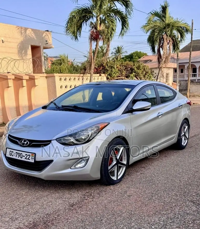 Hyundai Elantra Limited 2012 Silver
