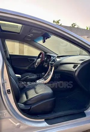 Hyundai Elantra Limited 2012 Silver