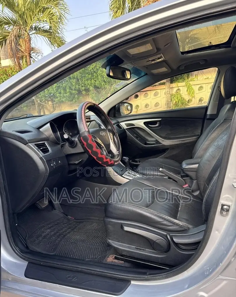 Hyundai Elantra Limited 2012 Silver