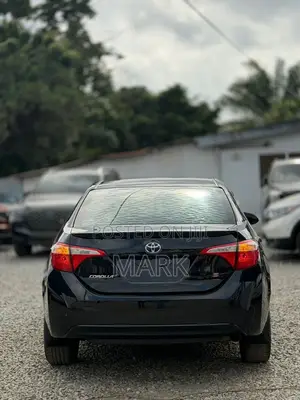 Toyota Corolla S 4dr Sedan (1.8L 4cyl CVT) 2016 Black