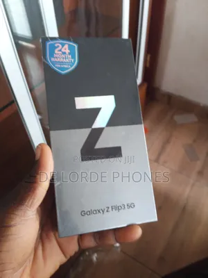 New Samsung Galaxy Z Flip 3 256 GB Black