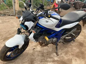 Suzuki SFV650 2014 Brown
