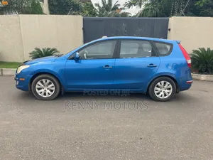 Hyundai Elantra 2011 Blue