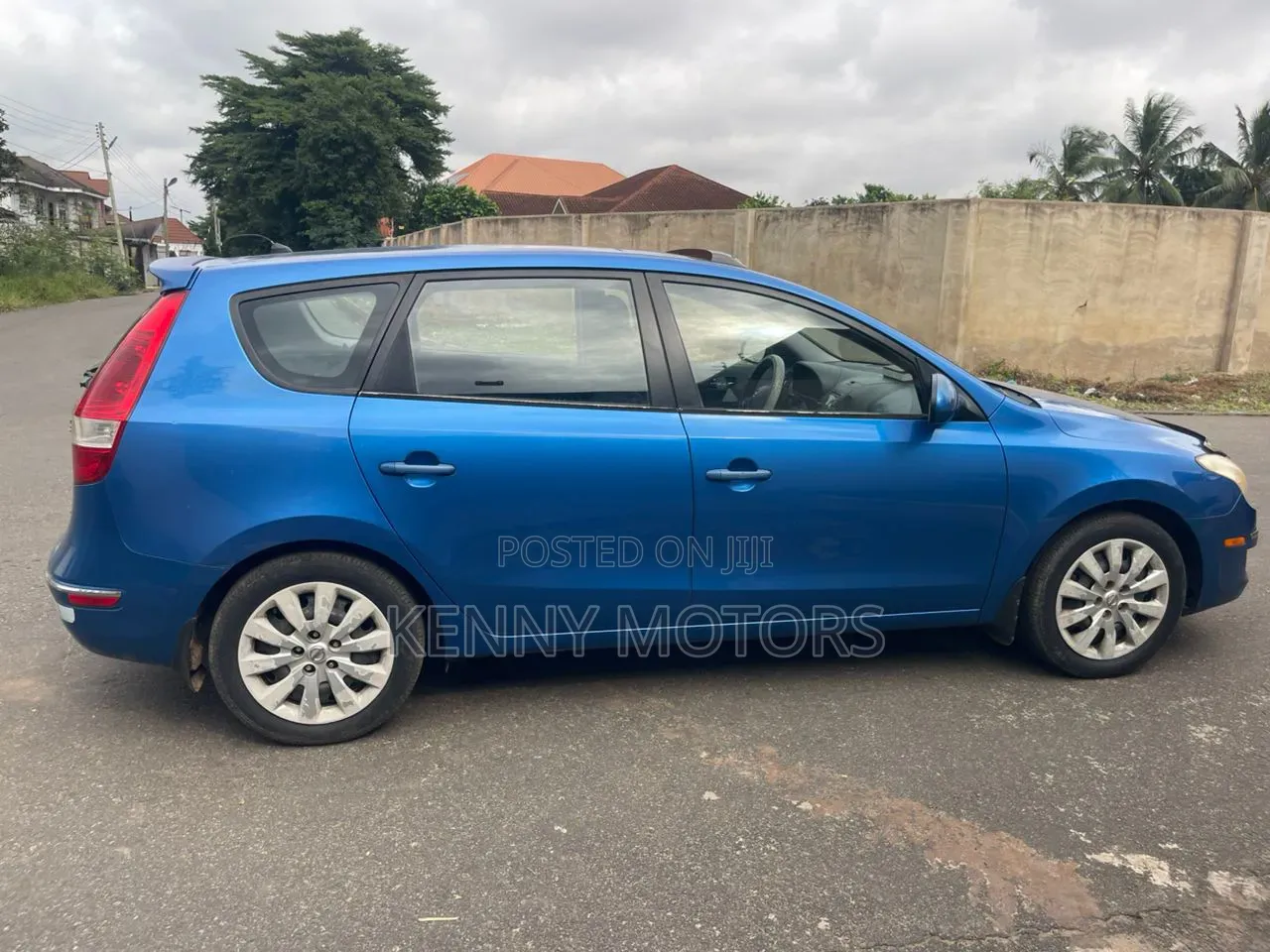 Hyundai Elantra 2011 Blue