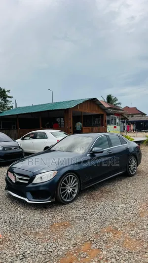 Mercedes-Benz C300 2016 Gray