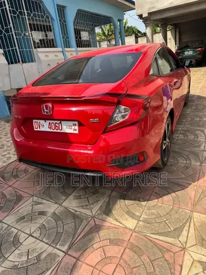 Honda Civic 2018 Red