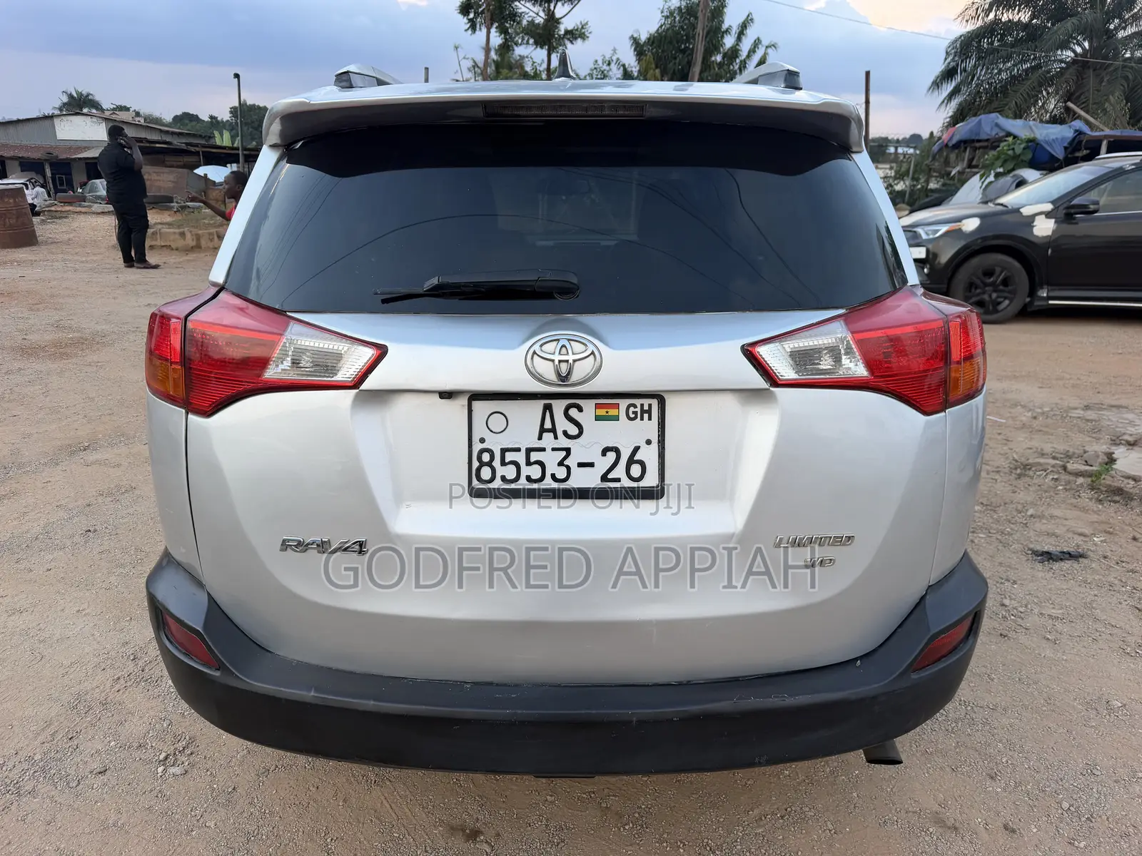 Toyota RAV4 Limited FWD (2.5L 4cyl 6A) 2016 Silver