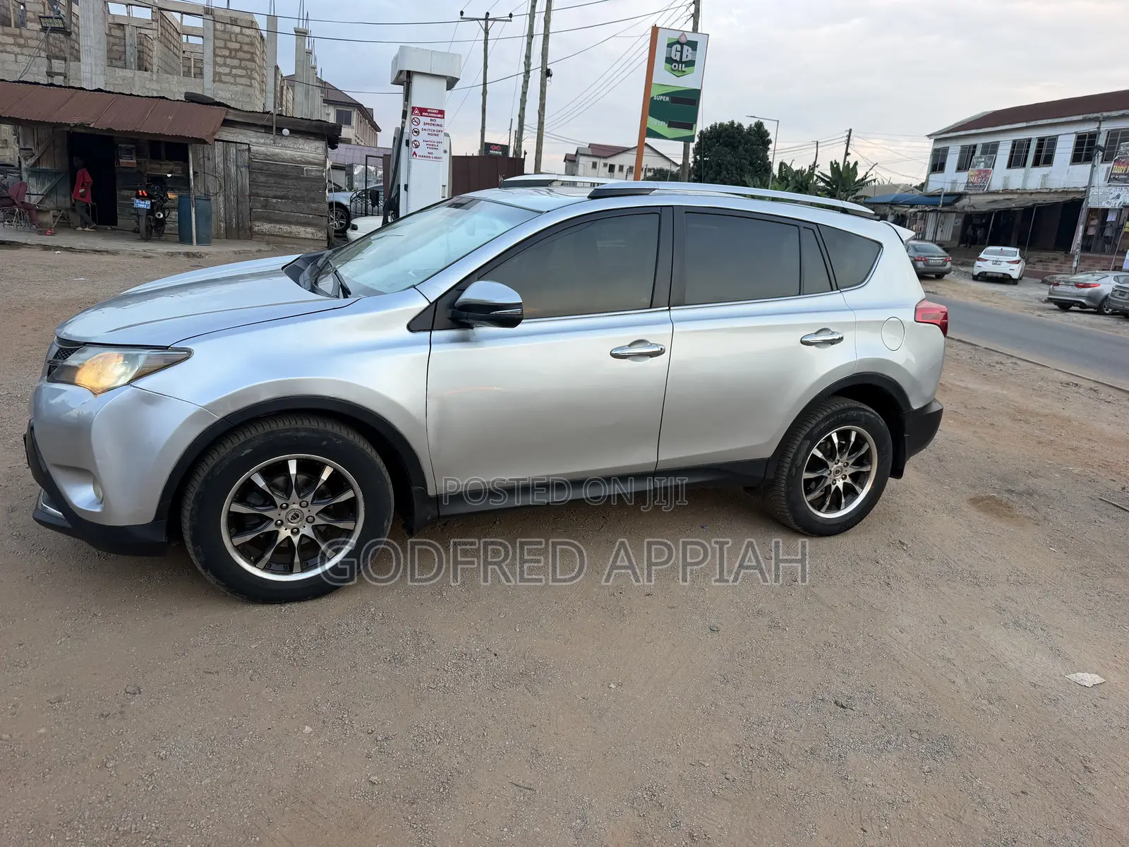 Toyota RAV4 Limited FWD (2.5L 4cyl 6A) 2016 Silver