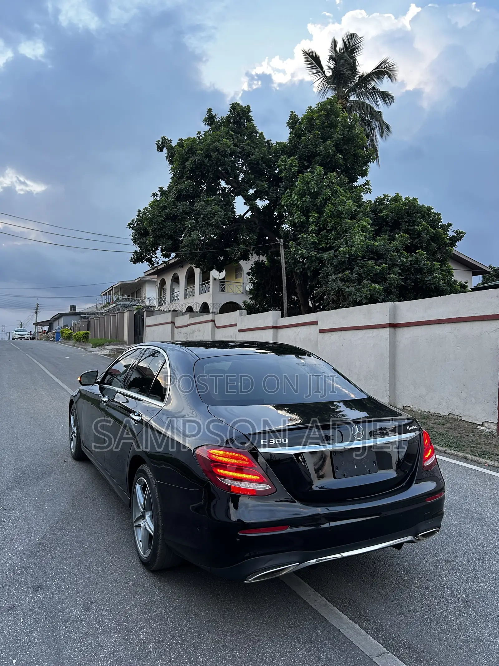 Mercedes-Benz E300 2017 Black