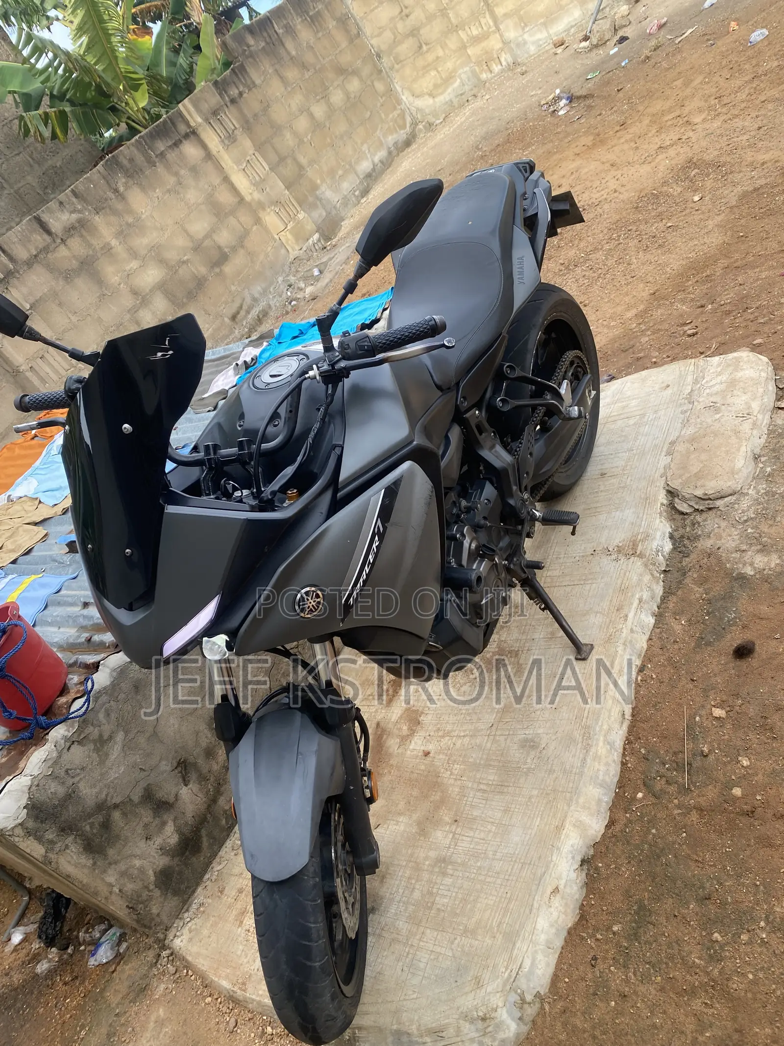 Yamaha 2022 Black