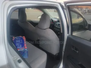 Toyota Vitz 2012 Silver