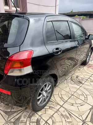 Toyota Vitz 1.3 FWD 5dr 2009 Black