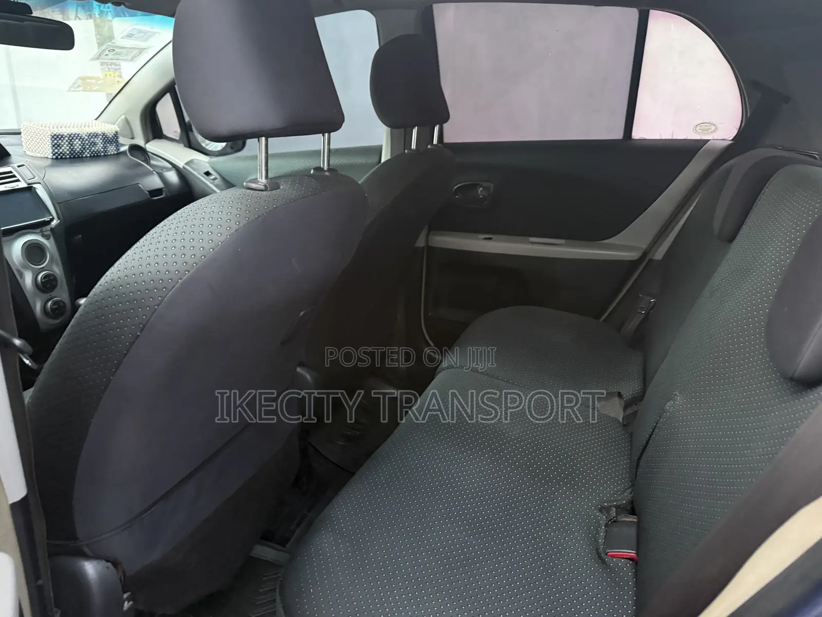 Toyota Vitz 1.3 AWD 5dr 2012 Blue