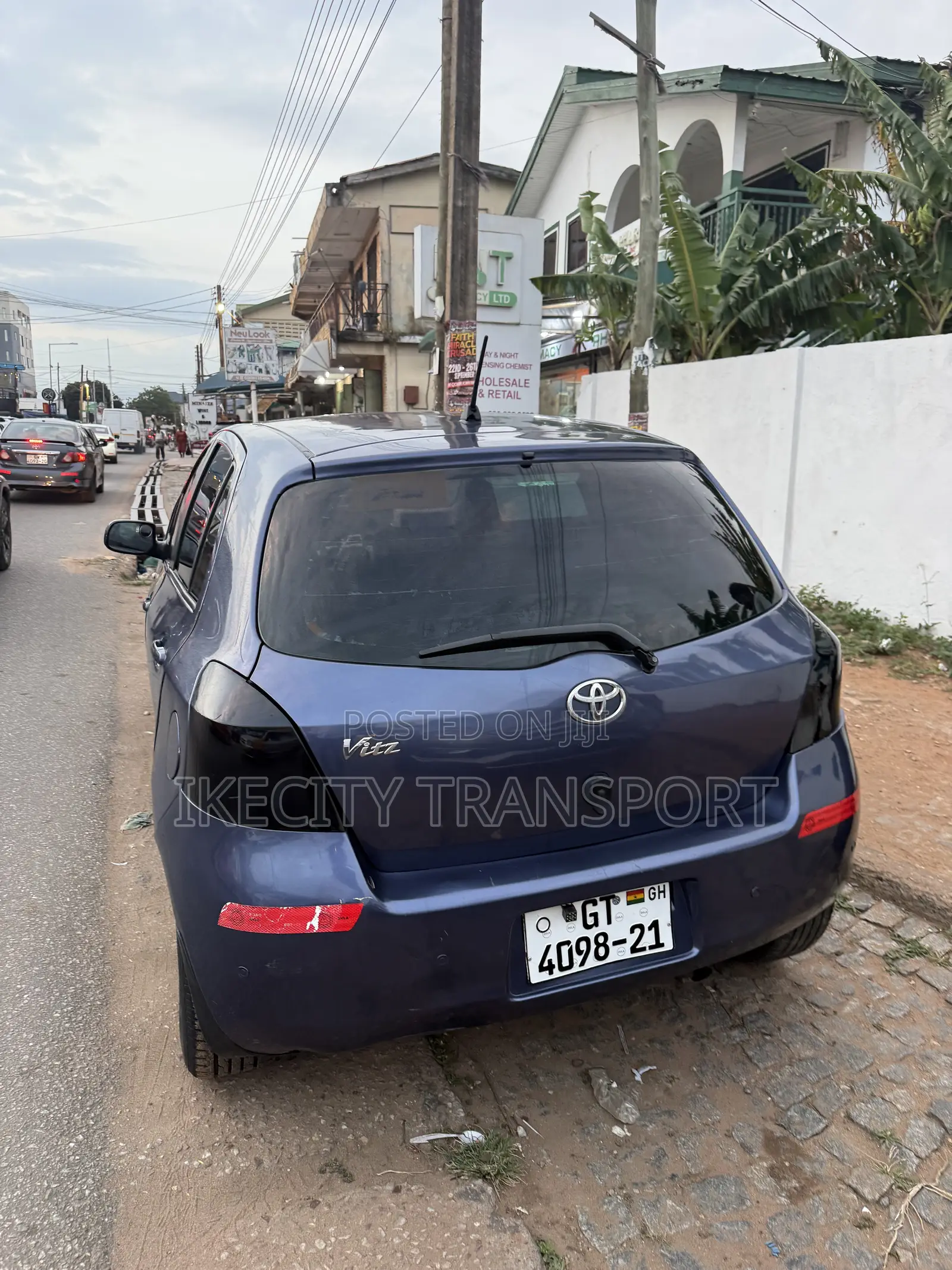 Toyota Vitz 1.3 AWD 5dr 2012 Blue