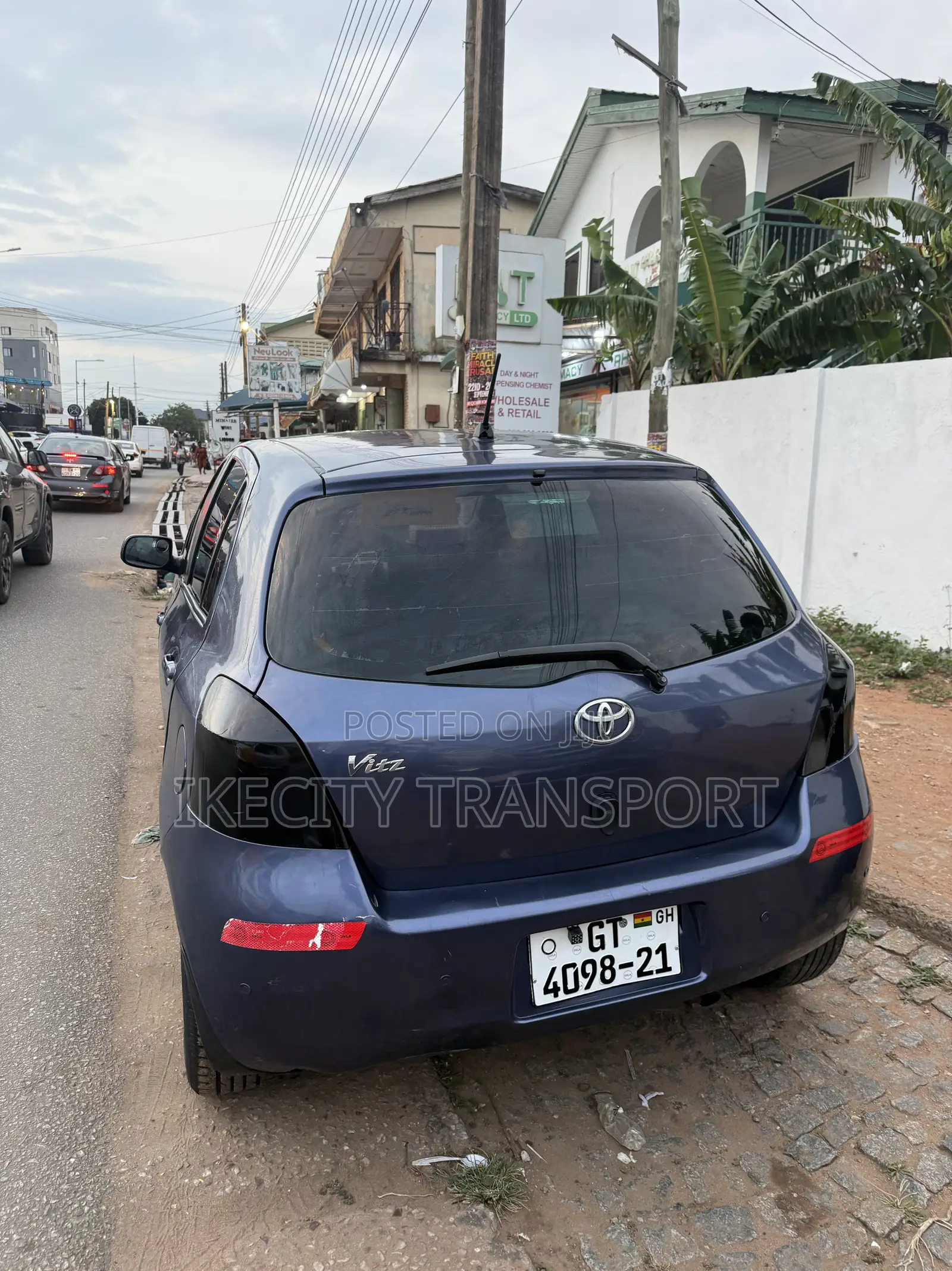 Toyota Vitz 1.3 AWD 5dr 2012 Blue