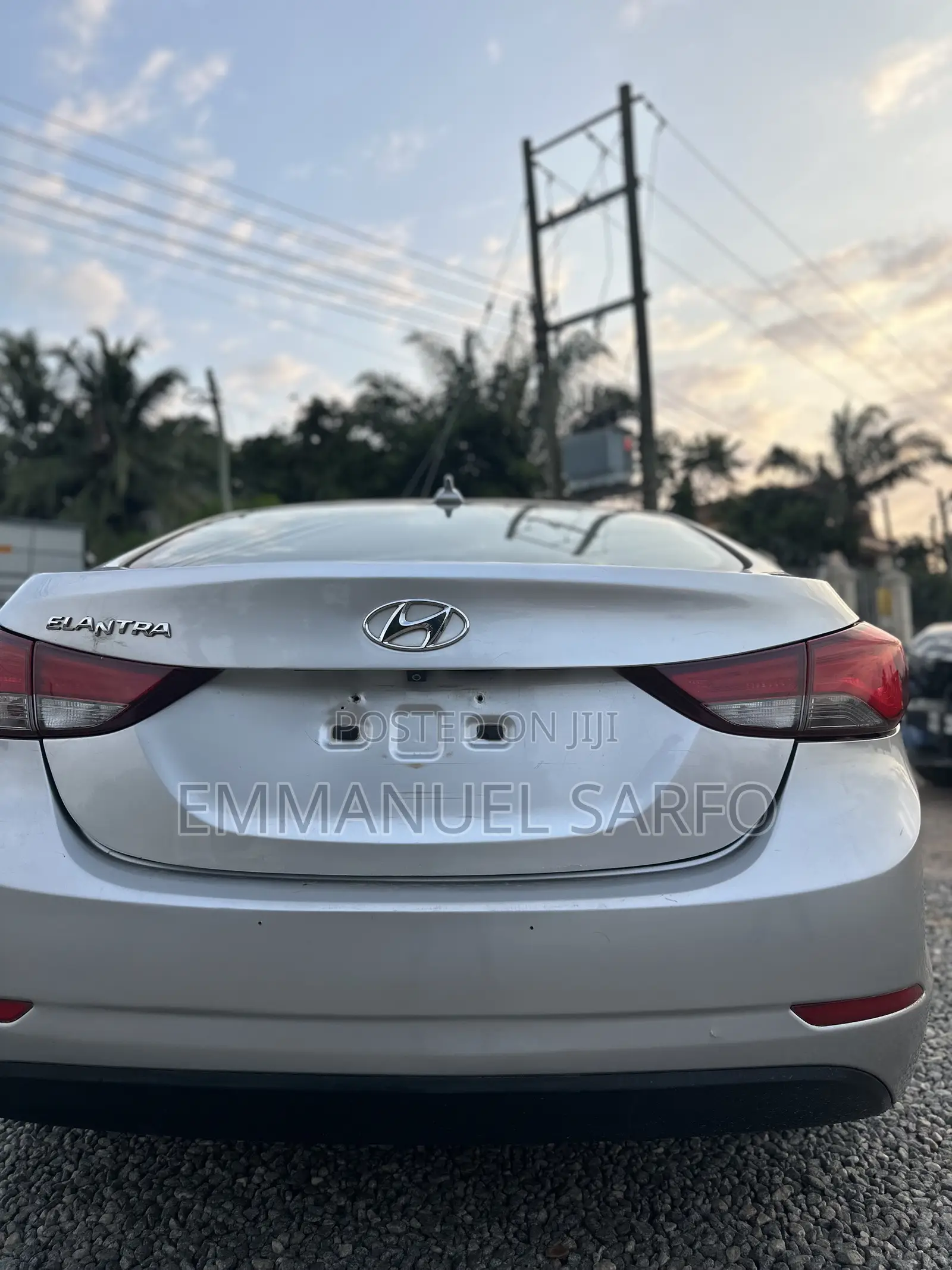 Hyundai Elantra Limited 4dr Sedan (1.8L 4cyl 6A) 2015 Gray