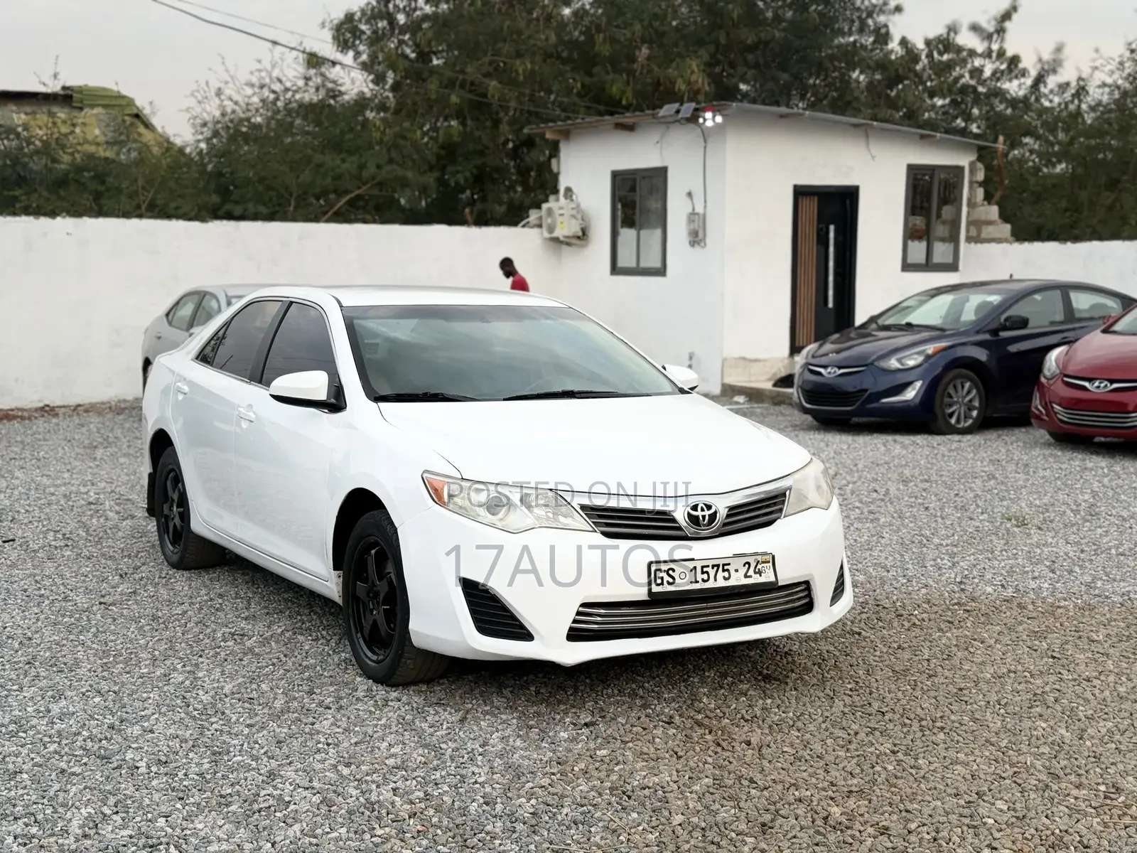Toyota Camry L 4dr Sedan (2.5L 4cyl 6A) 2014 White