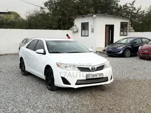 Toyota Camry L 4dr Sedan (2.5L 4cyl 6A) 2014 White