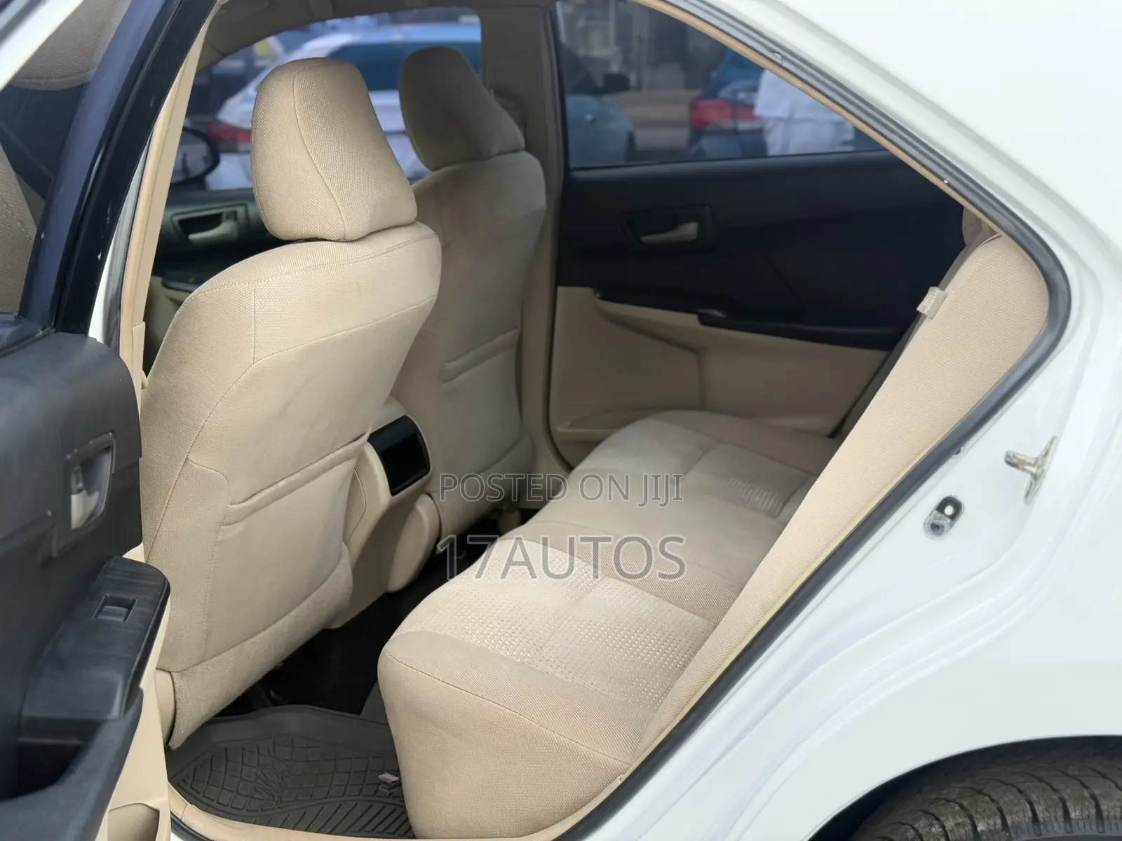 Toyota Camry L 4dr Sedan (2.5L 4cyl 6A) 2014 White