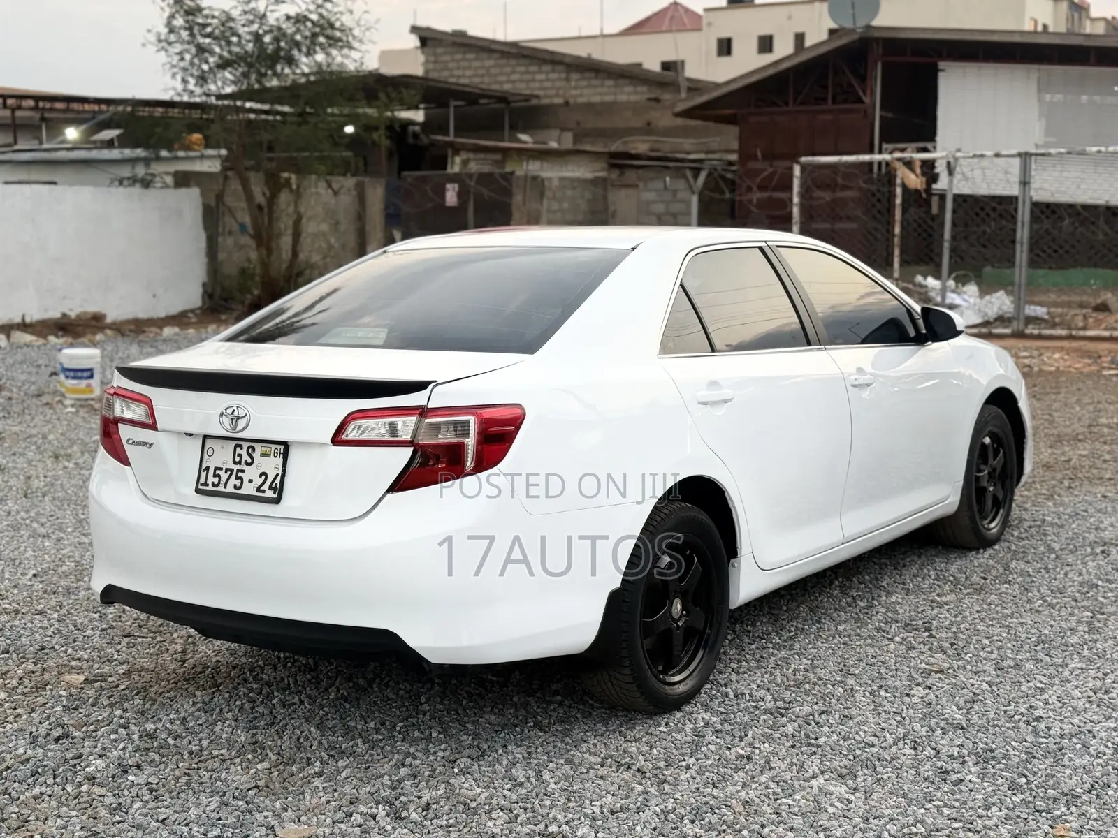 Toyota Camry L 4dr Sedan (2.5L 4cyl 6A) 2014 White