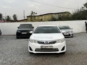 Toyota Camry L 4dr Sedan (2.5L 4cyl 6A) 2014 White