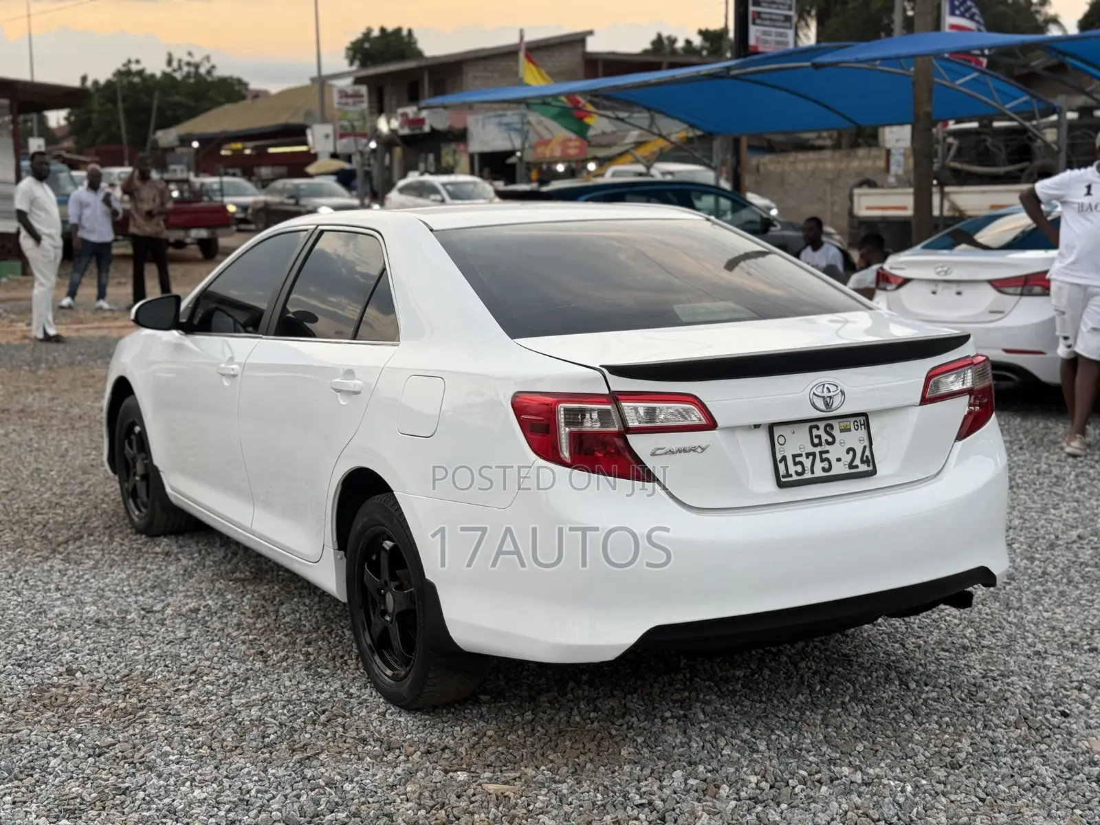 Toyota Camry L 4dr Sedan (2.5L 4cyl 6A) 2014 White