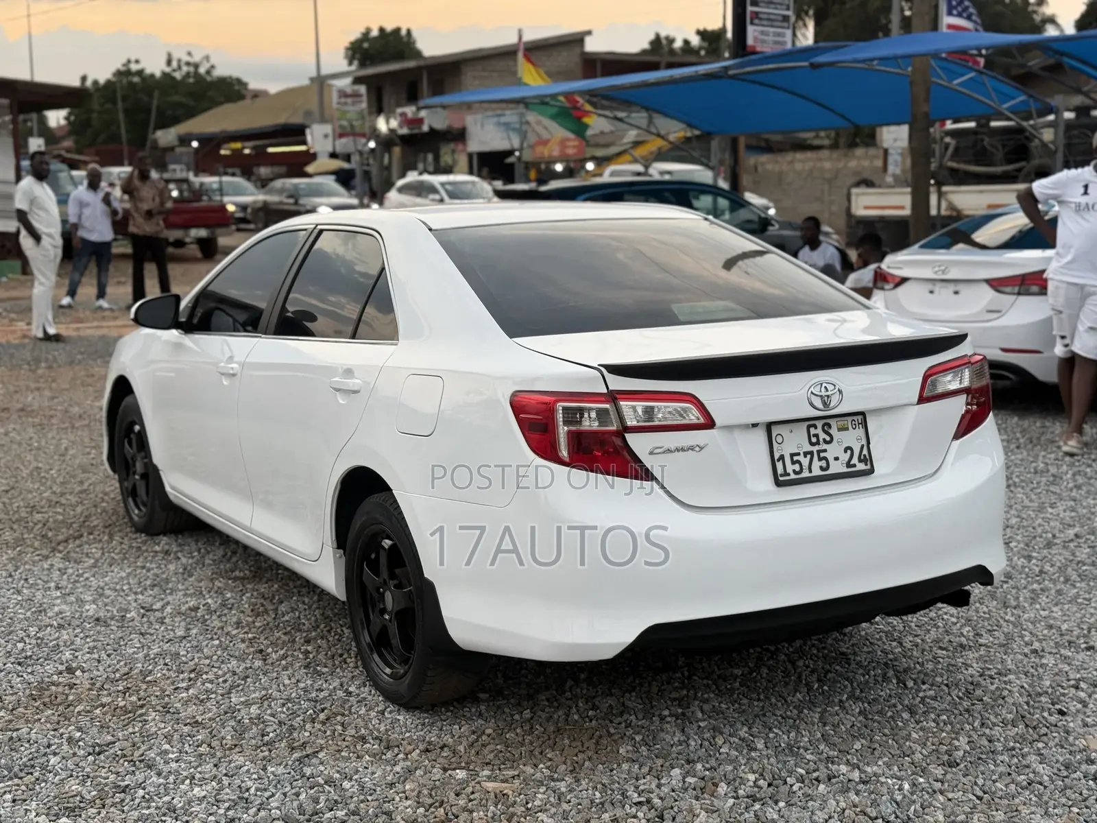 Toyota Camry L 4dr Sedan (2.5L 4cyl 6A) 2014 White