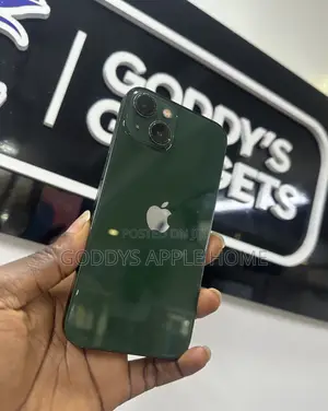 Apple iPhone 13 128 GB Green