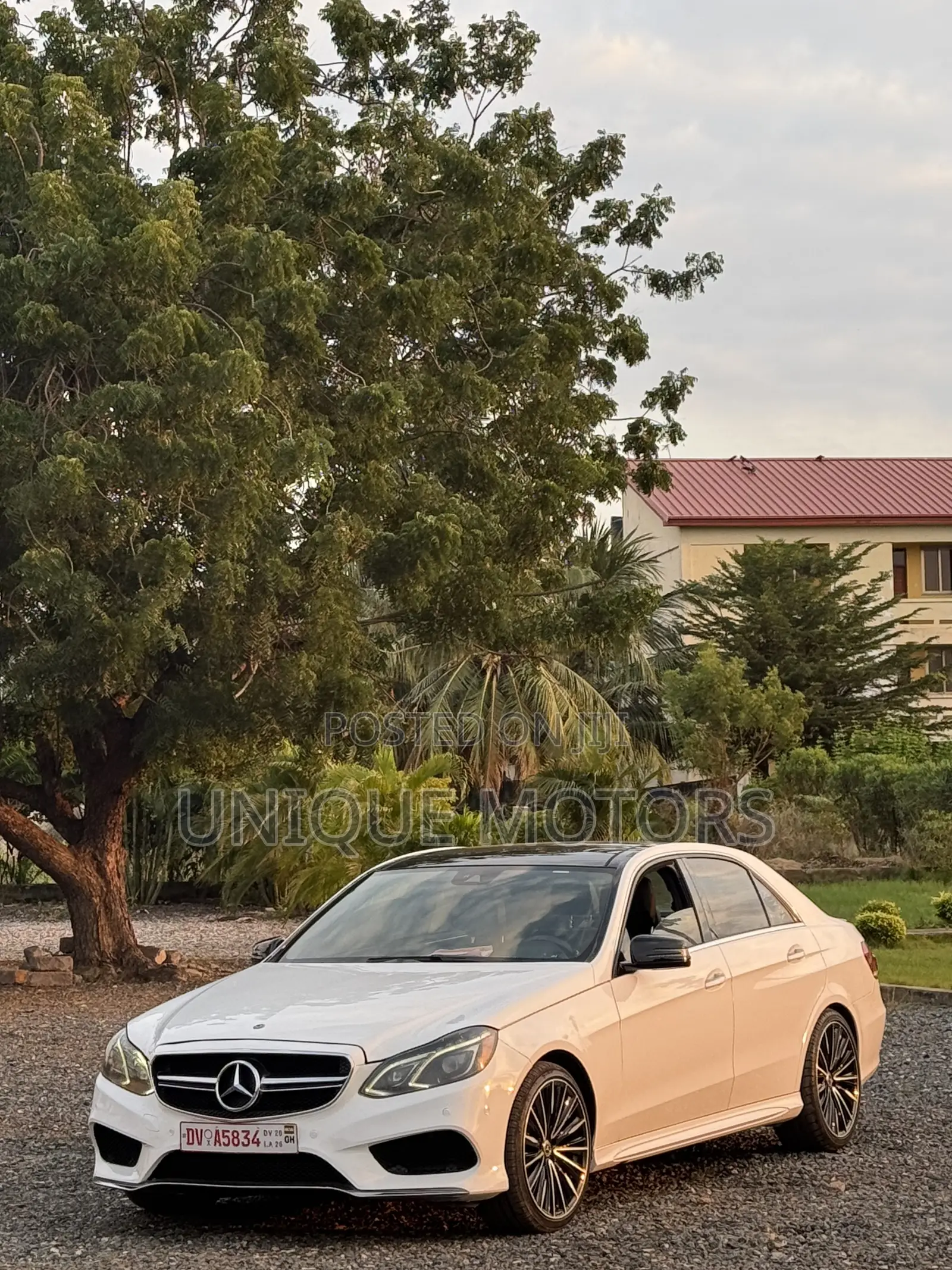 Mercedes-Benz E350 Base 4Matic Sedan AWD (3.5L 6cyl 7A) 2015 White