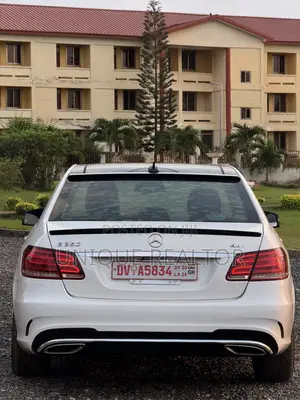 Mercedes-Benz E350 Base 4Matic Sedan AWD (3.5L 6cyl 7A) 2015 White