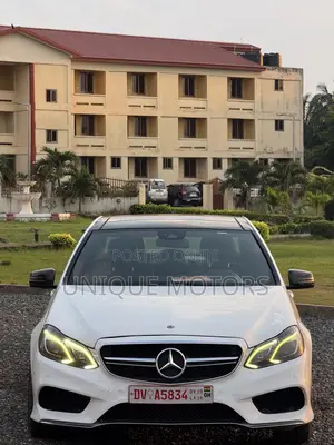Mercedes-Benz E350 Base 4Matic Sedan AWD (3.5L 6cyl 7A) 2015 White