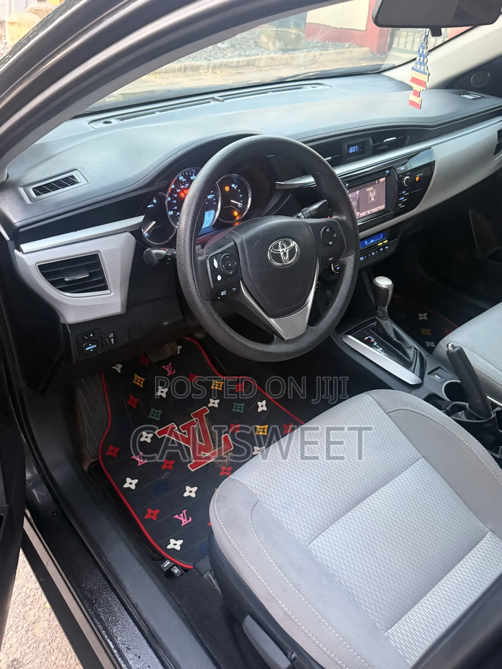 Toyota Corolla LE Eco Plus 4dr Sedan (1.8L 4cyl CVT) 2016 Black