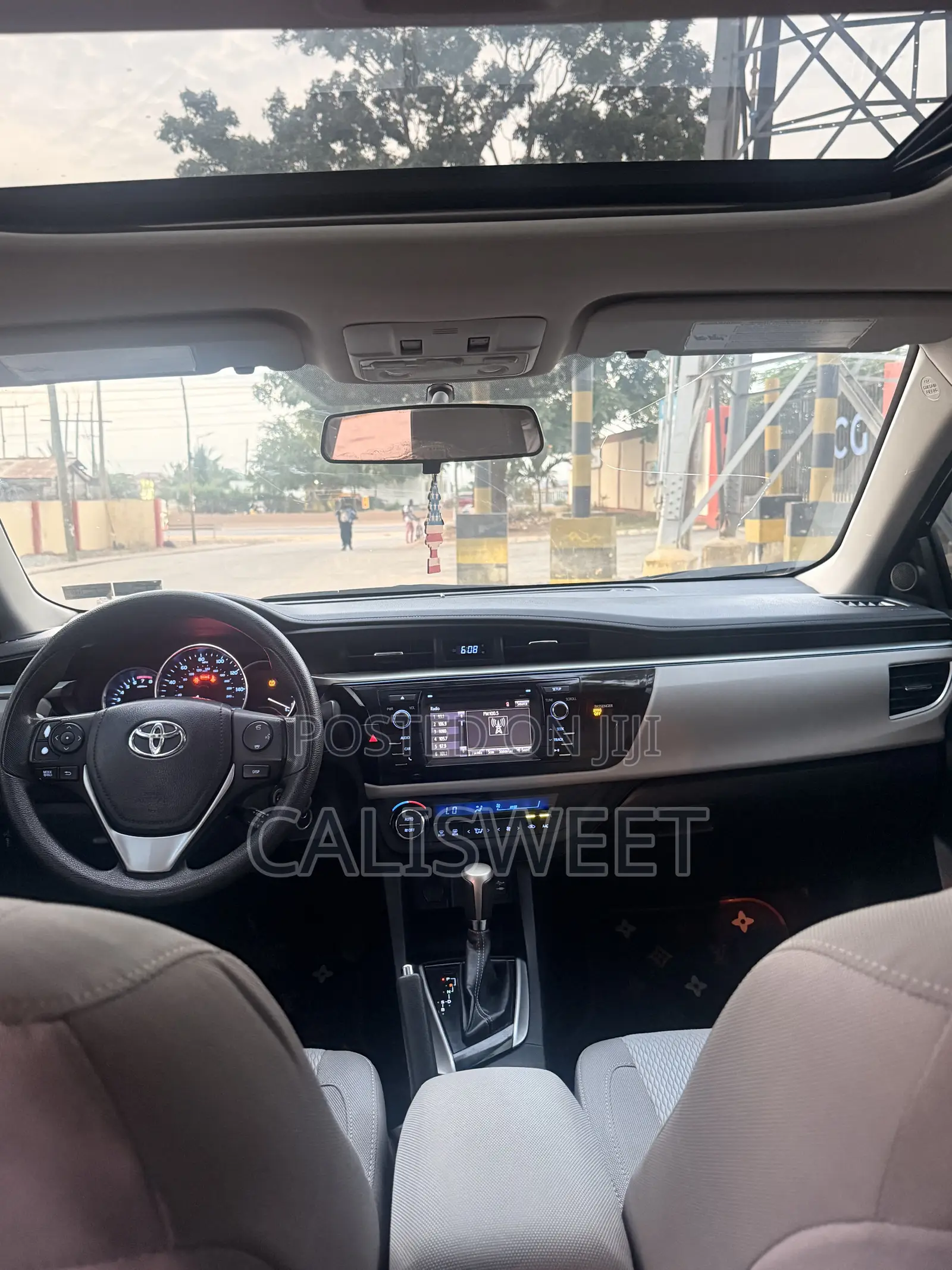 Toyota Corolla LE Eco Plus 4dr Sedan (1.8L 4cyl CVT) 2016 Black
