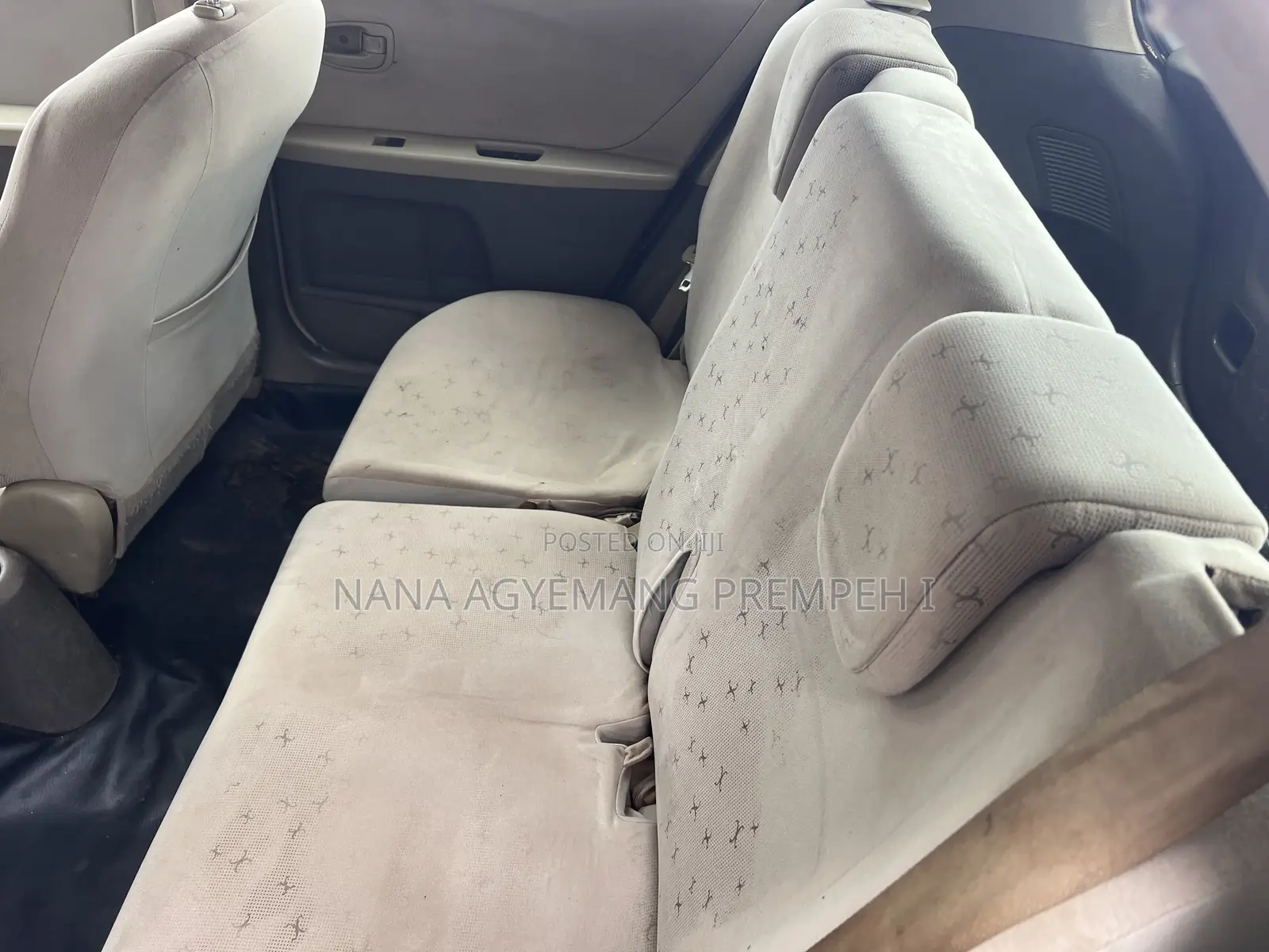 Toyota Vitz 1.5 FWD 5dr 2010 Silver