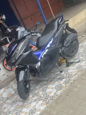 Yamaha 2025 Black