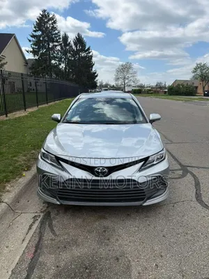 Toyota Camry 2023 Silver