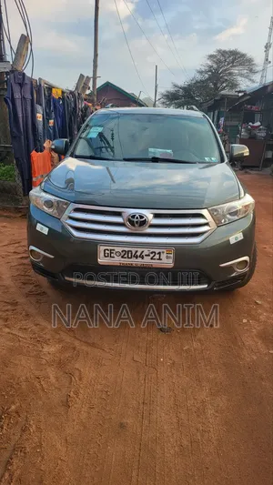 Toyota Highlander 2012 Green