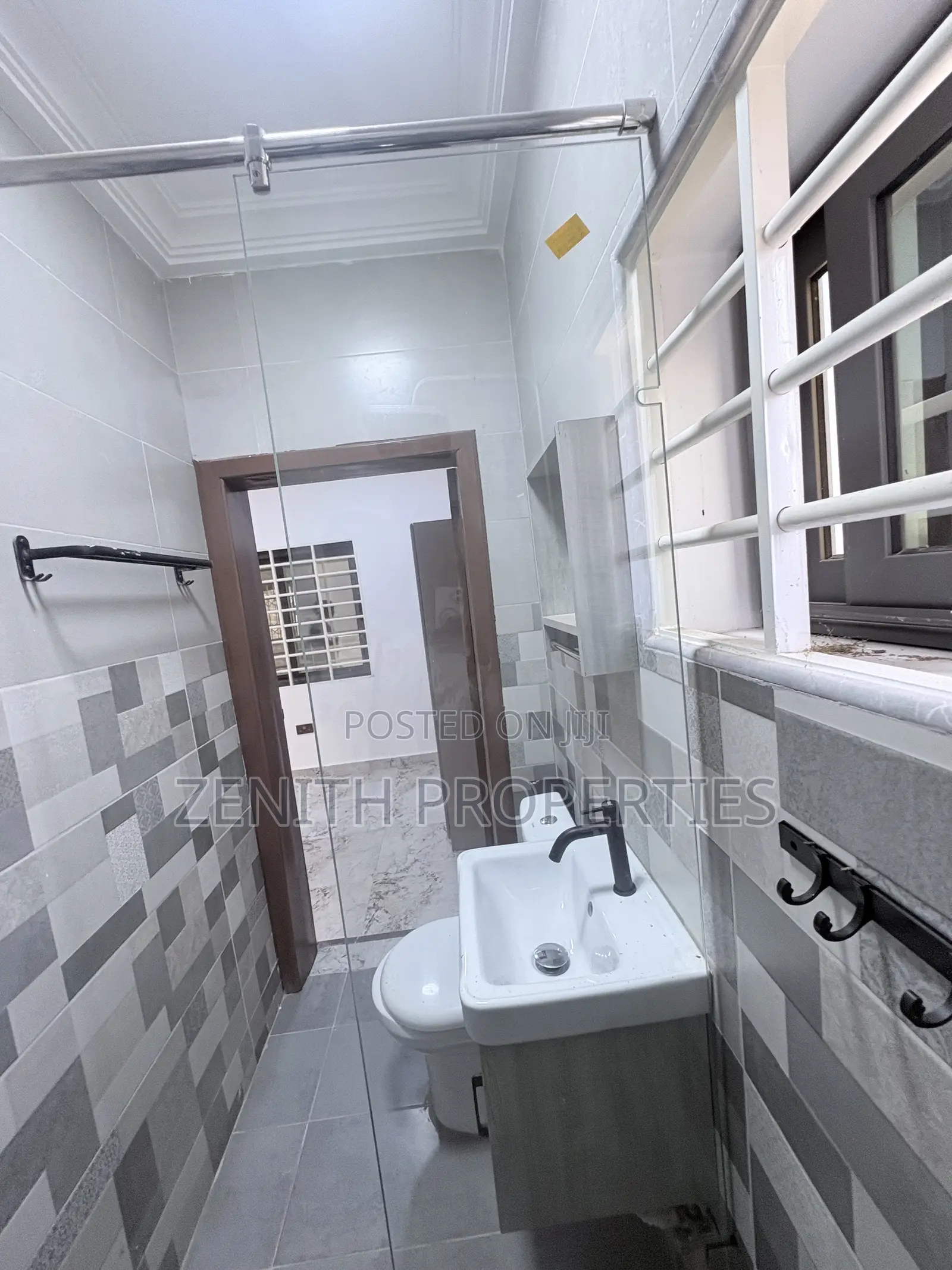 1bdrm Apartment in Zenith Realty, Old Barrier for rent