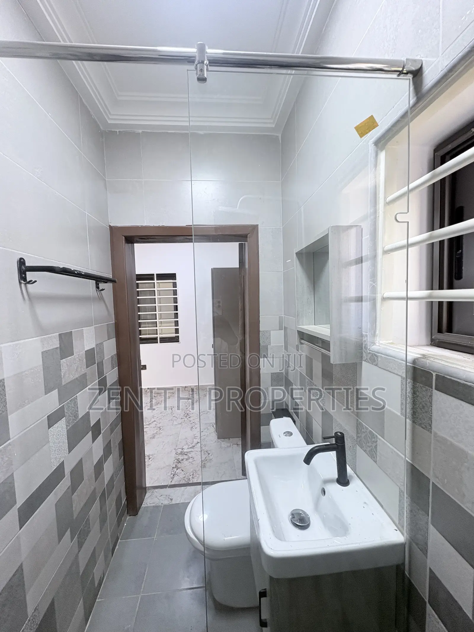 1bdrm Apartment in Zenith Realty, Old Barrier for rent