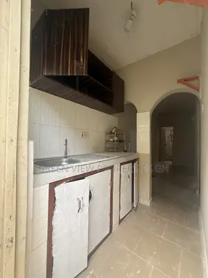 1bdrm Room & Parlour in West Hills Mall Area for sale