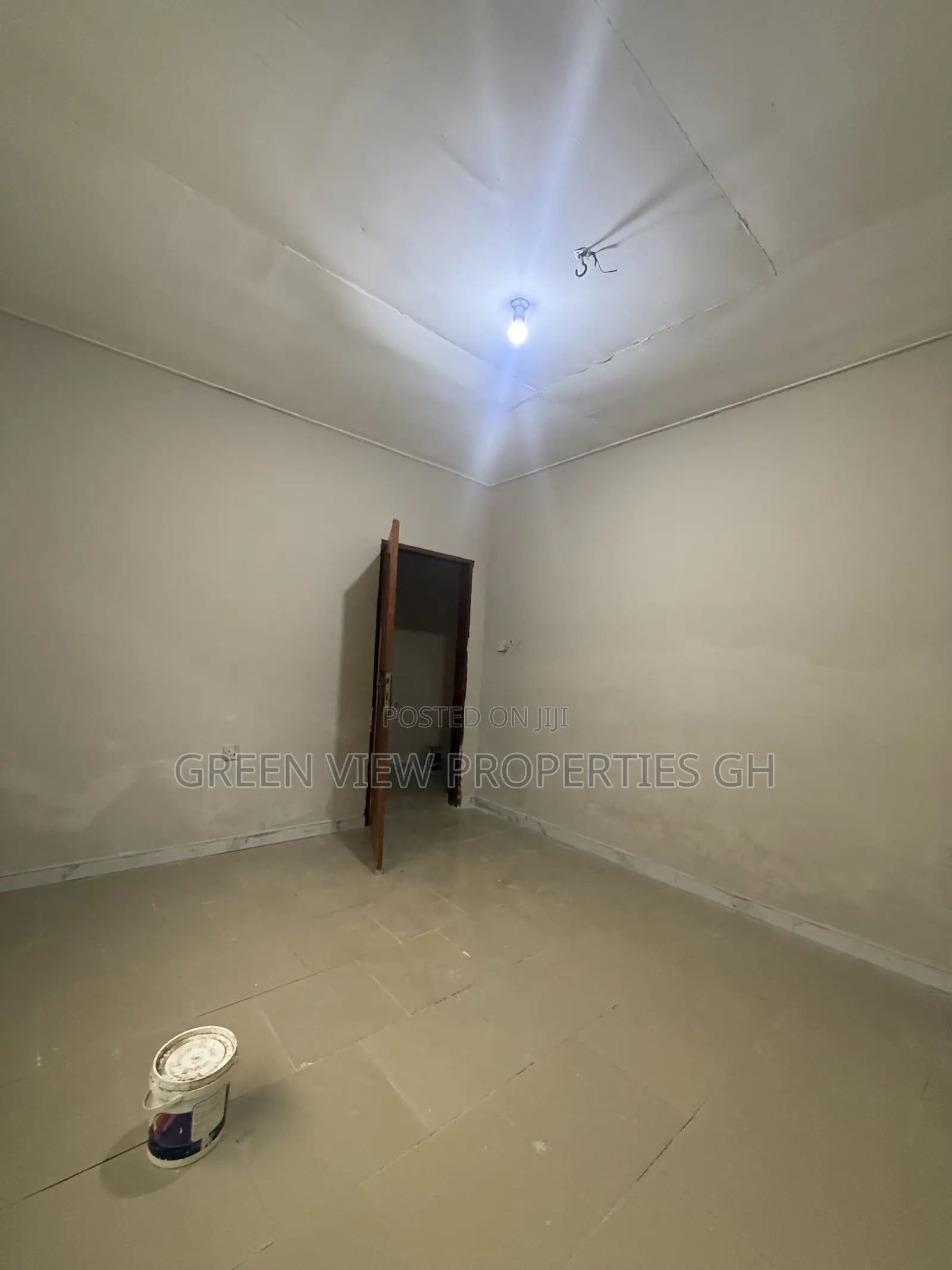1bdrm Room & Parlour in West Hills Mall Area for sale