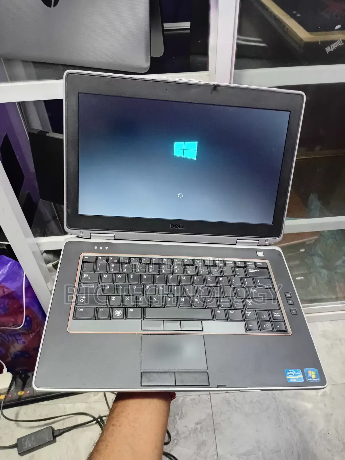 Laptop Dell Latitude E6420 8GB Intel Core i7 HDD+SSD 320GB