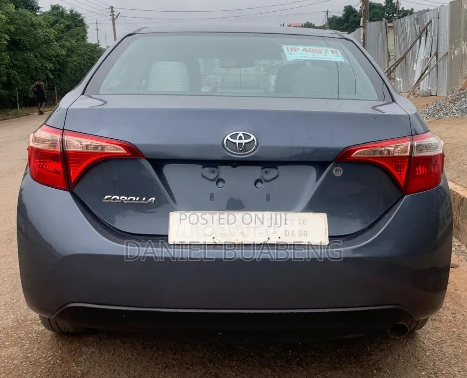 Toyota Corolla LE Eco (1.8L 4cyl 2A) 2018
