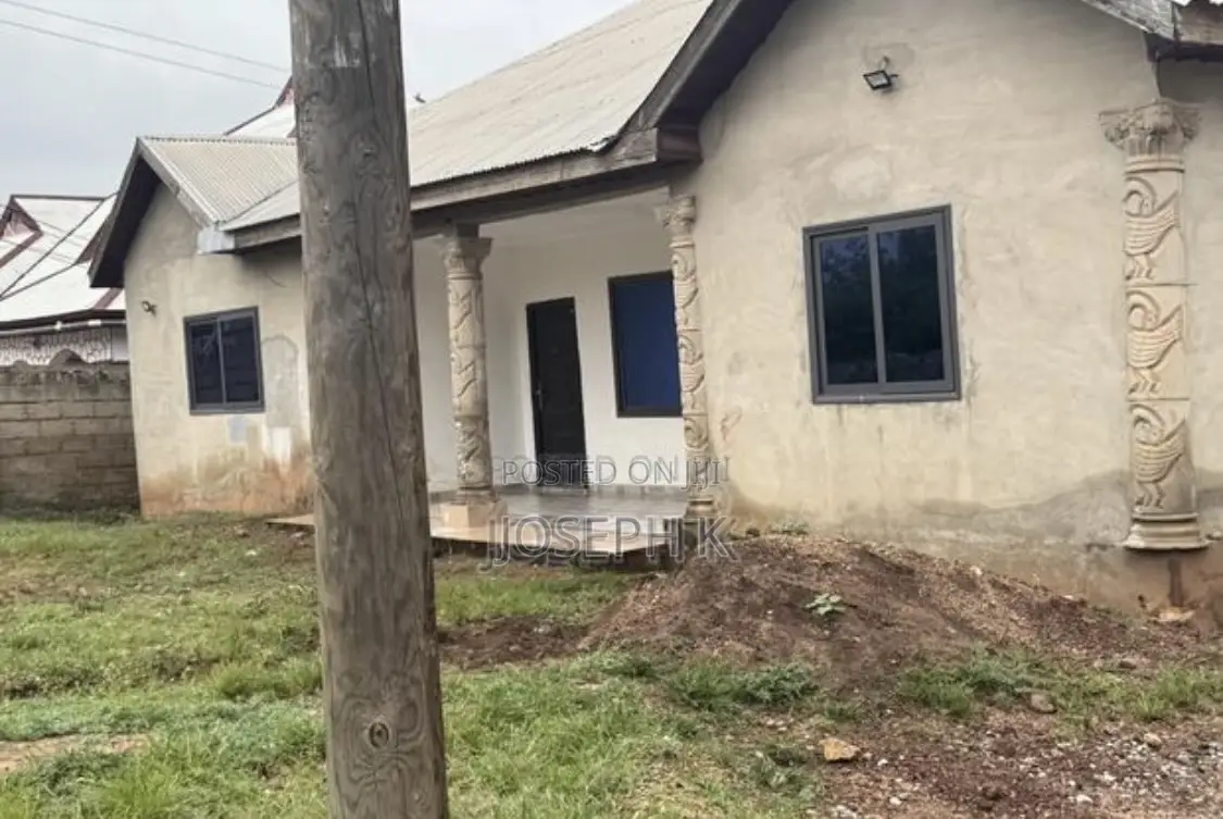 4bdrm House in Sunyani Municipal for sale