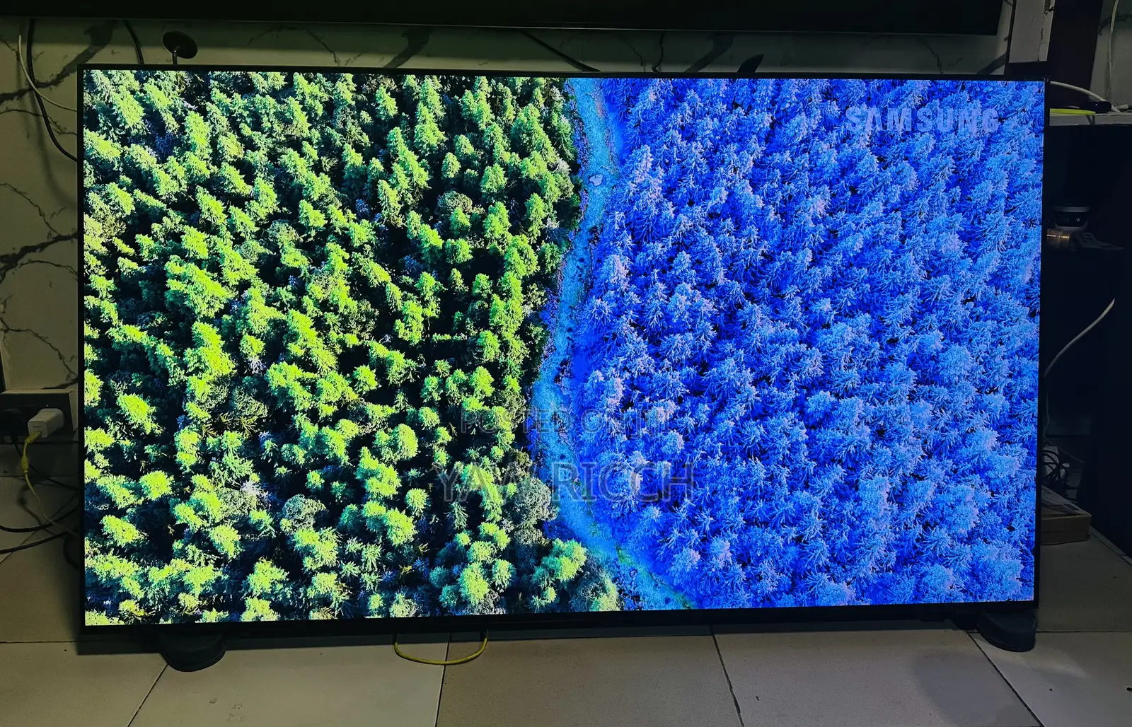 QLED Samsung 43inches Smart Ultra HD Digital Satellite 2024 Model