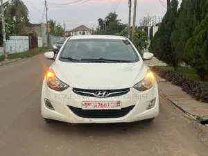 Hyundai Elantra GLS Sedan FWD (1.8L 4cyl 6M) 2013 White