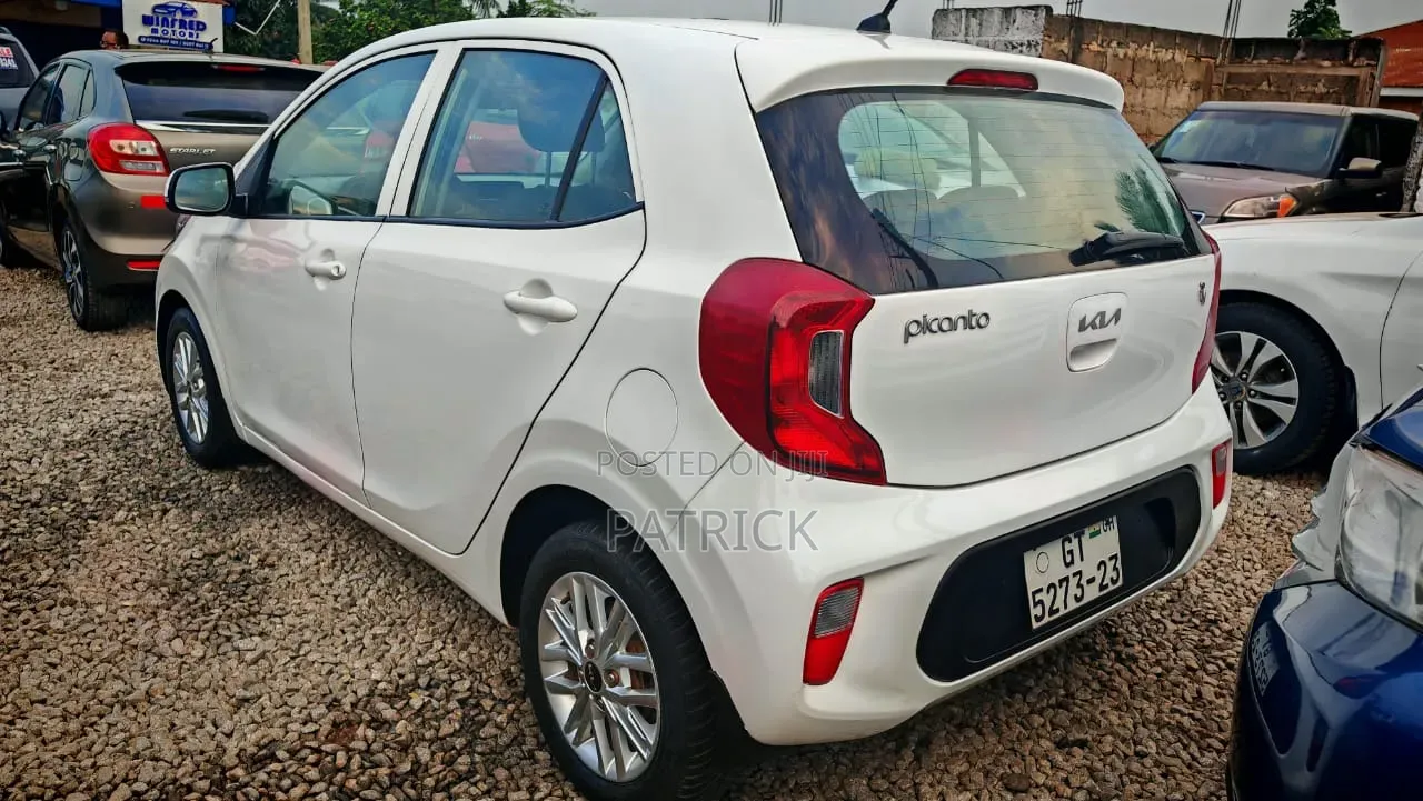 Kia Picanto 2023 White