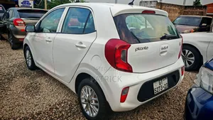 Kia Picanto 2023 White